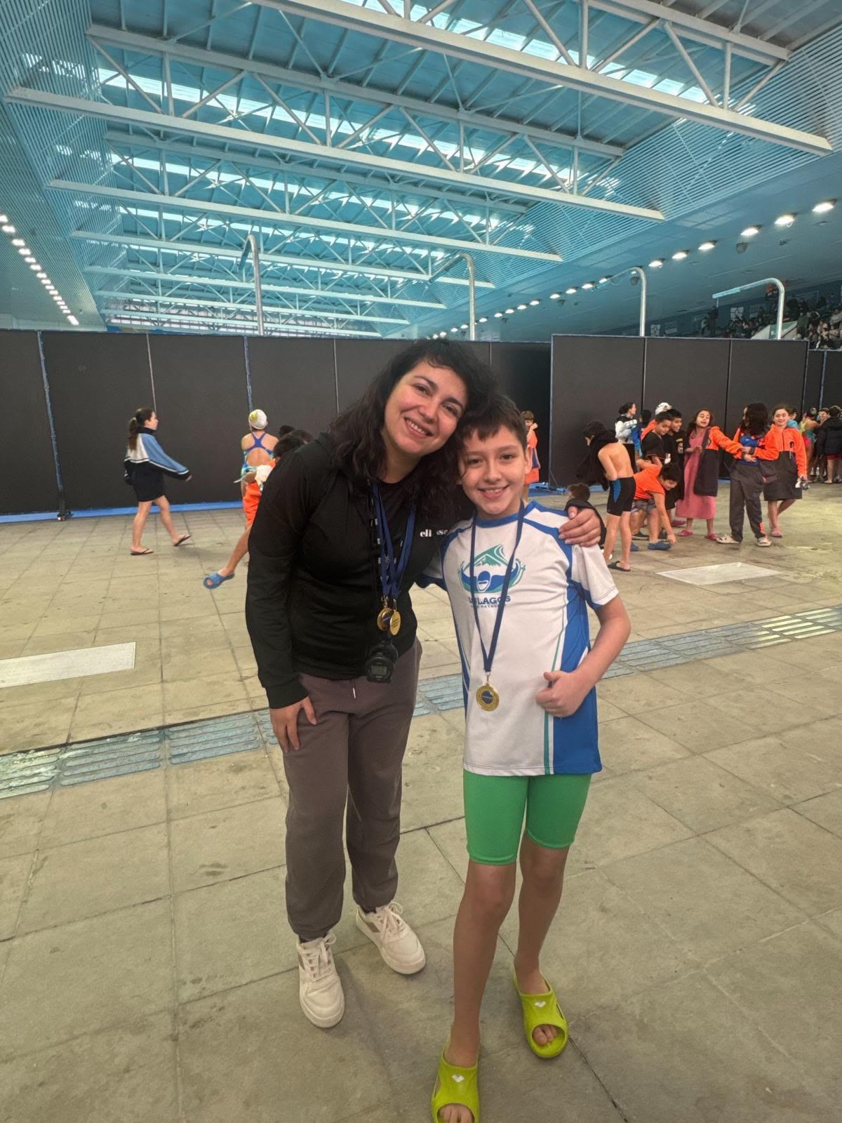 Preinfantil en la piscina